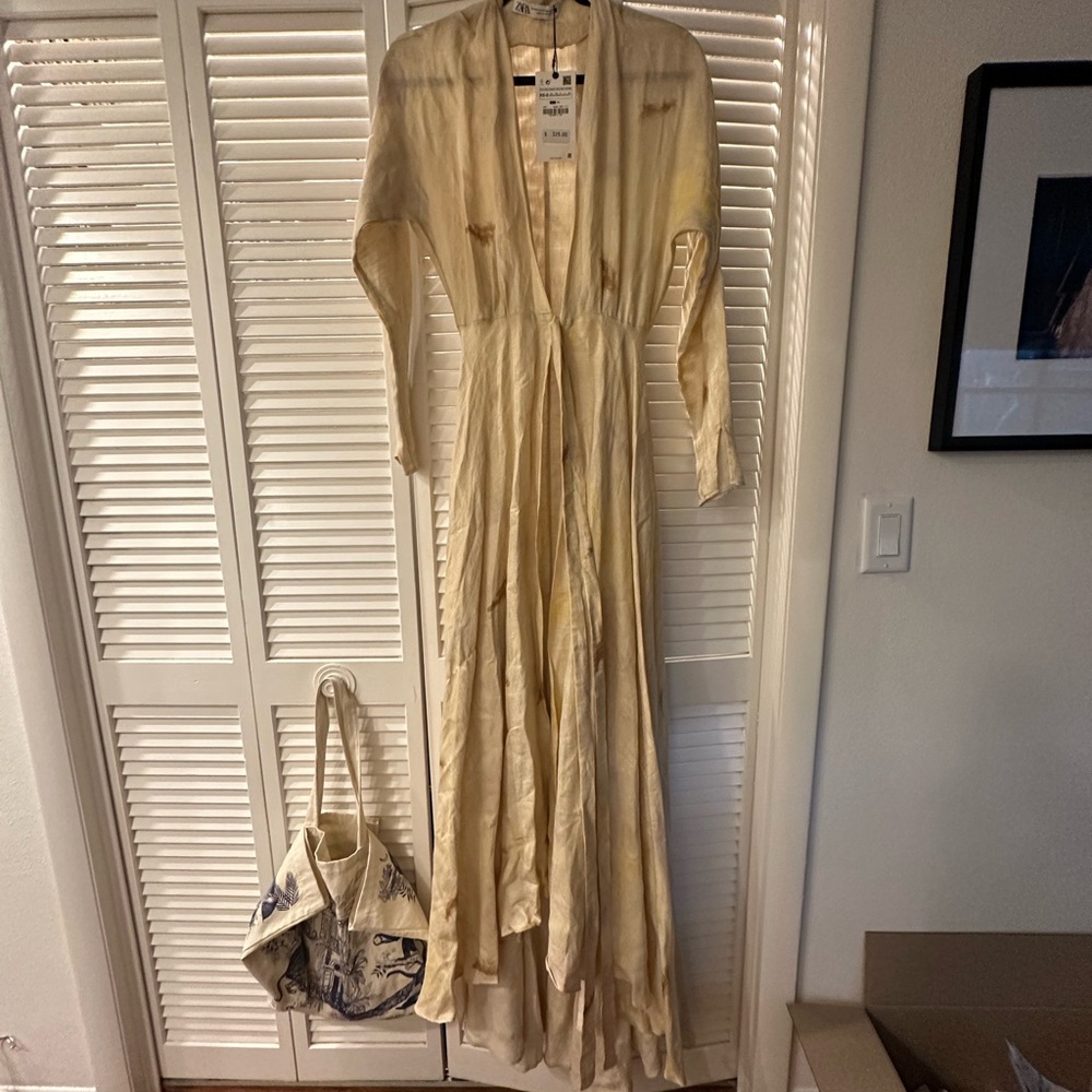 Elegant Cream Maxi Dress